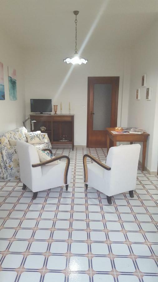 Casa del Levante Riposto Exterior foto